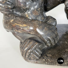 画像をギャラリービューアに読み込む, Sculpture of monkeys in marble, 20th century