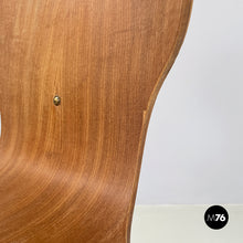 画像をギャラリービューアに読み込む, Chair in wood and black metal, 1960s