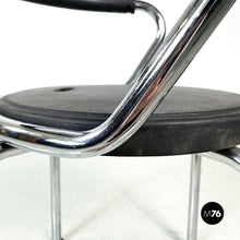 将图片加载到图库查看器,Chairs by Airon, 1980s