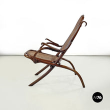 画像をギャラリービューアに読み込む, Wooden Thonet armchair with Vienna straw, late 1800