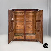画像をギャラリービューアに読み込む, Two-door wooden wardrobe with decorations, early 1800s