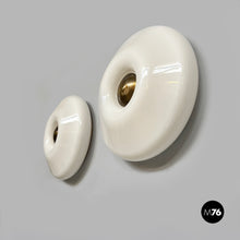 将图片加载到图库查看器,Wall lamps in plastic and metal by Valenti, 1970s