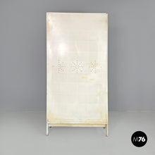 画像をギャラリービューアに読み込む, White industrial bathroom cabinet, 1960s