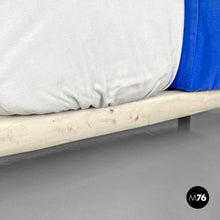 画像をギャラリービューアに読み込む, Padded chaise longue with blue and white cubes by Arflex, 1990s