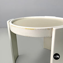 Load image into Gallery viewer, Stackable red and white wood coffee table 780/783 by Gianfranco Frattini for Cassina, 1970s