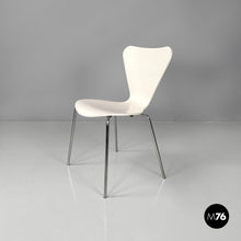 画像をギャラリービューアに読み込む, white wood curved chairs, 1970s