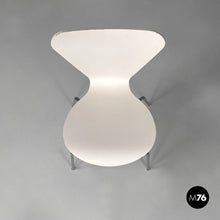 画像をギャラリービューアに読み込む, white wood curved chairs, 1970s
