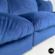 画像をギャラリービューアに読み込む, Modular sofa in blue velvet, 1980s
