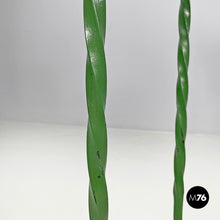 画像をギャラリービューアに読み込む, White and green wrought iron vase holders with decorative dragons, 1900s