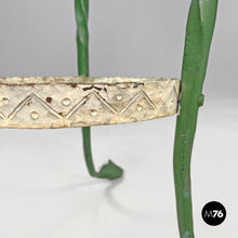 画像をギャラリービューアに読み込む, White and green wrought iron vase holders with decorative dragons, 1900s