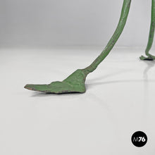 画像をギャラリービューアに読み込む, White and green wrought iron vase holders with decorative dragons, 1900s