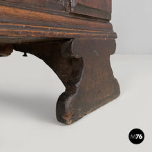 画像をギャラリービューアに読み込む, Wooden chest with inlays and folding top, early 1800s