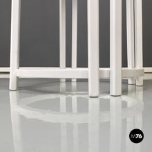 画像をギャラリービューアに読み込む, White wooden pedestal by Thonet, 1990s