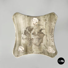 Charger l'image dans la galerie, Ceramic column pedestal with flowers, 1970s