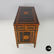 画像をギャラリービューアに読み込む, Wooden chest of drawers with inlay decorations, early 1800s