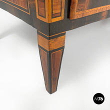 画像をギャラリービューアに読み込む, Wooden chest of drawers with inlay decorations, early 1800s