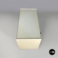 画像をギャラリービューアに読み込む, White wooden chest of drawers, 1980s