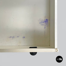 画像をギャラリービューアに読み込む, White wooden chest of drawers, 1980s