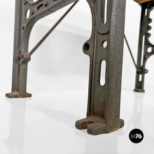 画像をギャラリービューアに読み込む, Wooden and cast iron console, 1800s