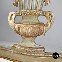 画像をギャラリービューアに読み込む, Green and gold wooden armchairs with orange cushions, 1700s