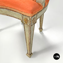 画像をギャラリービューアに読み込む, Green and gold wooden armchairs with orange cushions, 1700s
