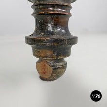 画像をギャラリービューアに読み込む, Green leather chairs with wooden decorations, 1930s