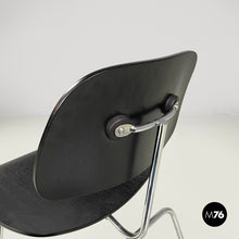 将图片加载到图库查看器,Chairs by Charles and Ray Eames for Vitra, 2000s