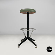 画像をギャラリービューアに読み込む, High stool in green faux leather and black metal, 1960s