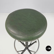 画像をギャラリービューアに読み込む, High stool in green faux leather and black metal, 1960s