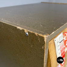 画像をギャラリービューアに読み込む, Wooden chest of drawers and colored threads by Cucirini Tre Stelle, 1960s