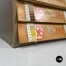 画像をギャラリービューアに読み込む, Wooden chest of drawers and colored threads by Cucirini Tre Stelle, 1960s