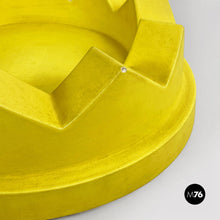 将图片加载到图库查看器,Camomilla centerpiece by Ettore Sottsass for Alessio Sarri, 2017