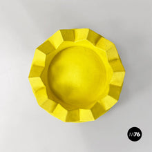 将图片加载到图库查看器,Camomilla centerpiece by Ettore Sottsass for Alessio Sarri, 2017