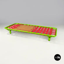 画像をギャラリービューアに読み込む, Green metal daybed and red straps, 1980s