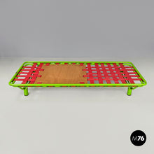 画像をギャラリービューアに読み込む, Green metal daybed and red straps, 1980s