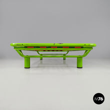 画像をギャラリービューアに読み込む, Green metal daybed and red straps, 1980s