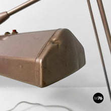 将图片加载到图库查看器,American industrial table lamp by Dazor floating fixtures, 1950s