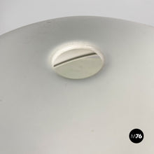 画像をギャラリービューアに読み込む, White metal Vaga table lamp by Franco Mirenzi for Valenti, 1970s