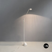 画像をギャラリービューアに読み込む, Directional white metal floor lamp, 1980s