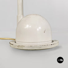 画像をギャラリービューアに読み込む, Directional white metal floor lamp, 1980s