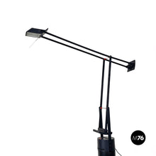 Charger l'image dans la galerie, Black metal Tizio floor lamp by Richard Sapper for Artemide, 1979