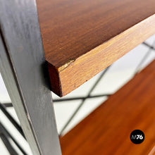 画像をギャラリービューアに読み込む, Self-supporting, black metal, wood and brass String bookcase, 1960s