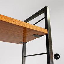 画像をギャラリービューアに読み込む, Self-supporting, black metal, wood and brass String bookcase, 1960s