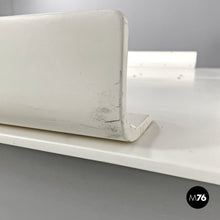 画像をギャラリービューアに読み込む, Double bed Aiace in white wood by Benatti, 1970s