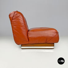 将图片加载到图库查看器,Brown leather armchairs with wooden and metal base, 1970s