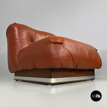 将图片加载到图库查看器,Brown leather armchairs with wooden and metal base, 1970s