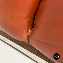将图片加载到图库查看器,Brown leather armchairs with wooden and metal base, 1970s