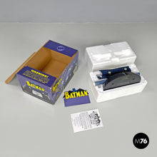 画像をギャラリービューアに読み込む, Batmobile 60s model replica 0262/1500 by DC Direct, 2000s