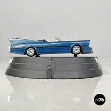 画像をギャラリービューアに読み込む, Batmobile 60s model replica 0262/1500 by DC Direct, 2000s