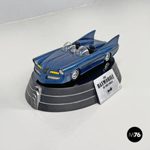 画像をギャラリービューアに読み込む, Batmobile 60s model replica 0262/1500 by DC Direct, 2000s